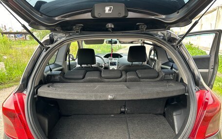 Toyota Yaris III рестайлинг, 2008 год, 440 000 рублей, 20 фотография