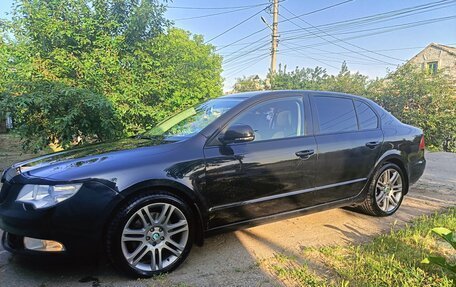 Skoda Superb III рестайлинг, 2013 год, 1 150 000 рублей, 3 фотография