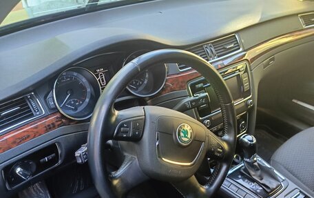 Skoda Superb III рестайлинг, 2013 год, 1 150 000 рублей, 8 фотография