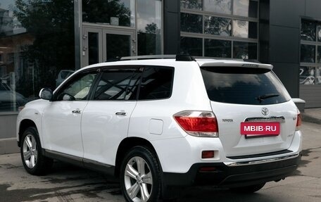 Toyota Highlander III, 2011 год, 2 100 000 рублей, 7 фотография