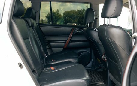 Toyota Highlander III, 2011 год, 2 100 000 рублей, 23 фотография