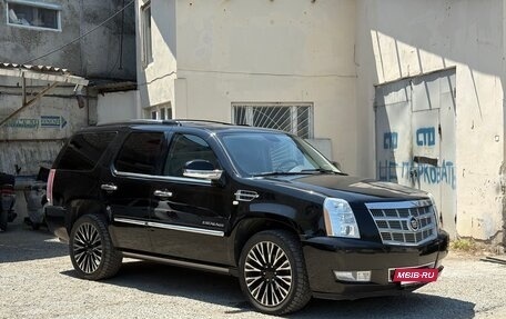 Cadillac Escalade III, 2014 год, 2 670 000 рублей, 2 фотография