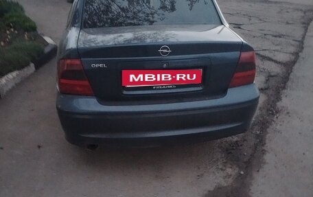 Opel Vectra B рестайлинг, 2001 год, 250 000 рублей, 3 фотография