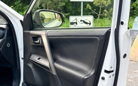 Toyota RAV4, 2016 год, 2 300 000 рублей, 3 фотография