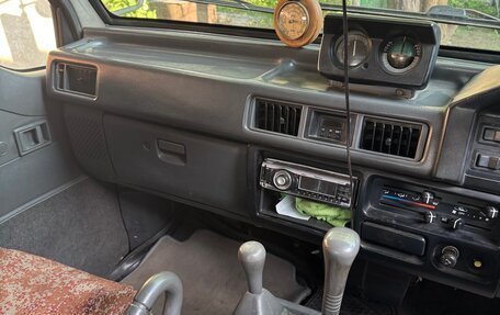 Mitsubishi Delica III, 1988 год, 390 000 рублей, 7 фотография