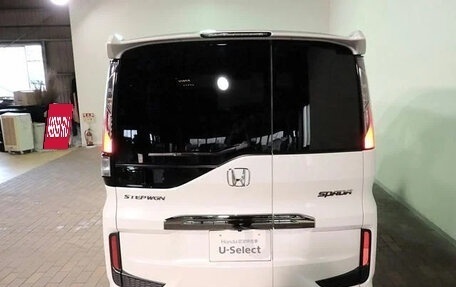 Honda Stepwgn IV, 2021 год, 1 946 000 рублей, 4 фотография