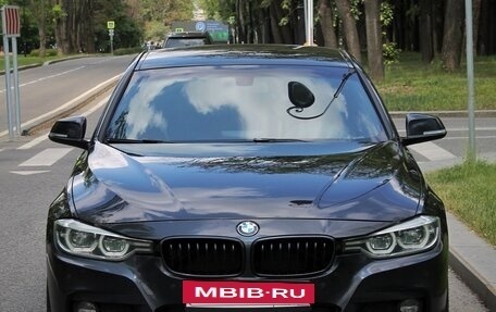 BMW 3 серия, 2018 год, 1 970 000 рублей, 2 фотография