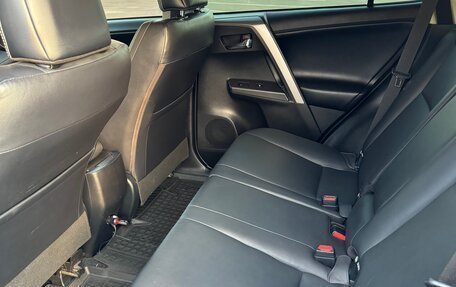 Toyota RAV4, 2019 год, 2 900 000 рублей, 3 фотография