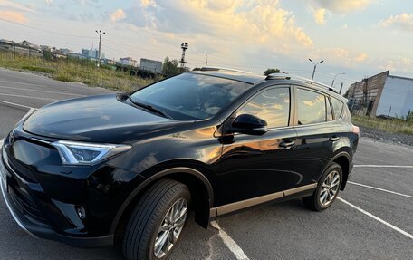Toyota RAV4, 2019 год, 2 900 000 рублей, 7 фотография