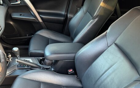 Toyota RAV4, 2019 год, 2 900 000 рублей, 10 фотография