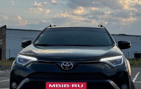 Toyota RAV4, 2019 год, 2 900 000 рублей, 9 фотография