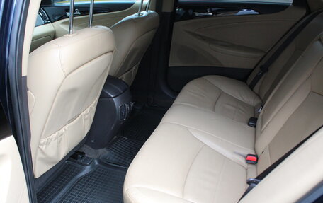 Hyundai Sonata VI, 2012 год, 1 140 000 рублей, 25 фотография