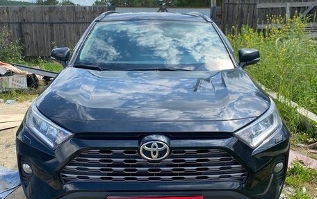 Toyota RAV4, 2020 год, 3 200 000 рублей, 1 фотография
