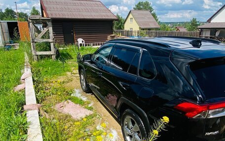 Toyota RAV4, 2020 год, 3 200 000 рублей, 8 фотография