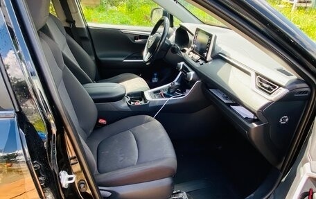 Toyota RAV4, 2020 год, 3 200 000 рублей, 4 фотография