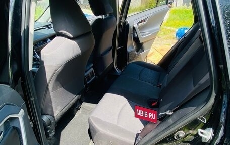 Toyota RAV4, 2020 год, 3 200 000 рублей, 2 фотография