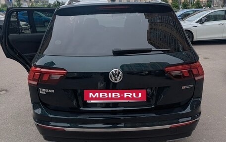 Volkswagen Tiguan II, 2019 год, 3 000 000 рублей, 4 фотография