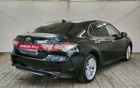 Toyota Camry, 2018 год, 2 325 000 рублей, 4 фотография