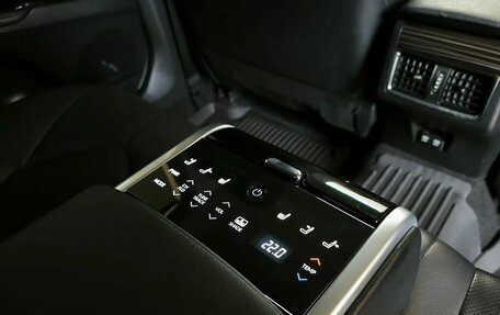 Toyota Camry, 2018 год, 2 325 000 рублей, 14 фотография