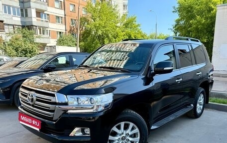 Toyota Land Cruiser 200, 2018 год, 6 500 000 рублей, 1 фотография