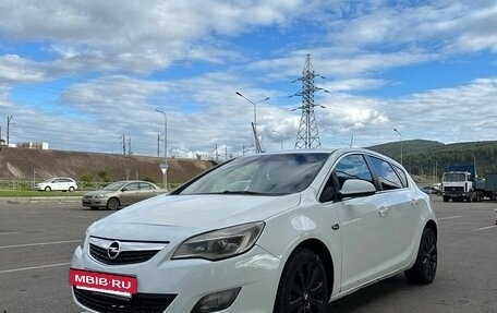 Opel Astra J, 2012 год, 550 000 рублей, 11 фотография