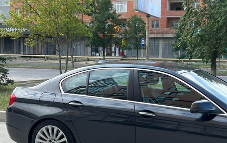 BMW 5 серия, 2011 год, 1 550 000 рублей, 4 фотография