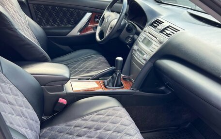 Toyota Camry, 2011 год, 1 300 000 рублей, 16 фотография
