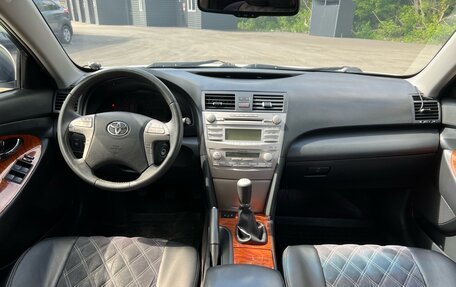 Toyota Camry, 2011 год, 1 300 000 рублей, 18 фотография