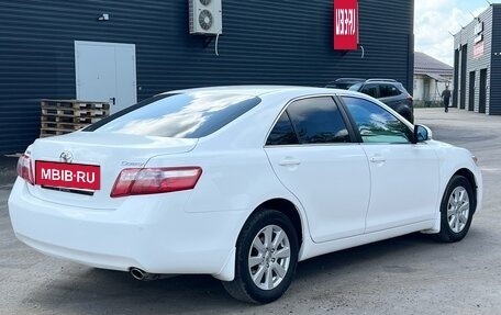 Toyota Camry, 2011 год, 1 300 000 рублей, 8 фотография