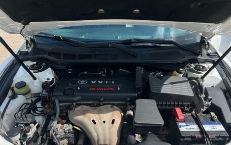 Toyota Camry, 2011 год, 1 300 000 рублей, 24 фотография