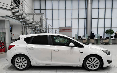 Opel Astra J, 2013 год, 647 000 рублей, 5 фотография