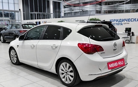 Opel Astra J, 2013 год, 647 000 рублей, 8 фотография