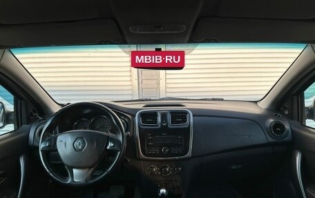 Renault Logan II, 2017 год, 395 000 рублей, 8 фотография