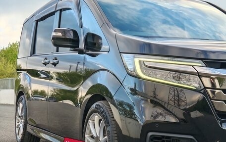 Honda Stepwgn IV, 2018 год, 2 700 000 рублей, 4 фотография