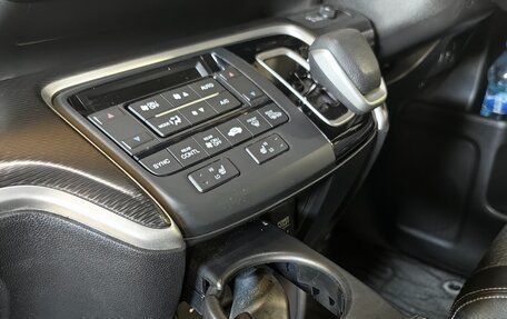 Honda Stepwgn IV, 2017 год, 2 370 000 рублей, 11 фотография