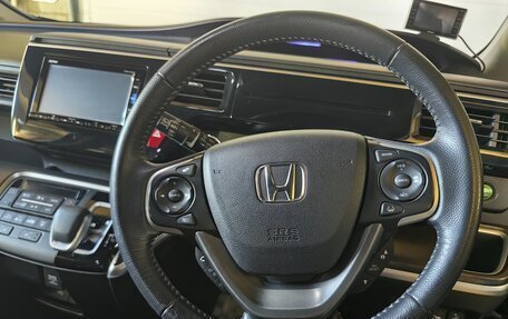 Honda Stepwgn IV, 2017 год, 2 370 000 рублей, 16 фотография