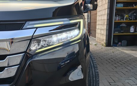 Honda Stepwgn IV, 2017 год, 2 370 000 рублей, 28 фотография