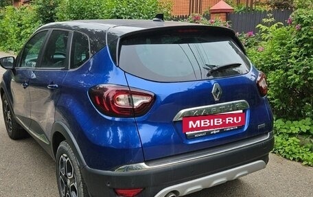 Renault Kaptur I рестайлинг, 2021 год, 2 200 000 рублей, 2 фотография