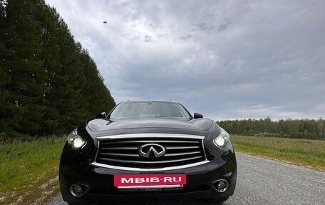 Infiniti FX II, 2013 год, 2 500 000 рублей, 6 фотография