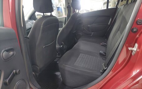 Renault Logan II, 2016 год, 801 000 рублей, 10 фотография