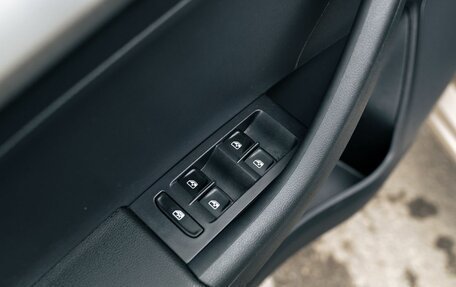 Skoda Rapid II, 2021 год, 1 900 000 рублей, 18 фотография