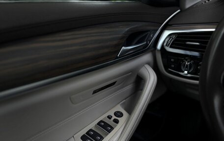 BMW 5 серия, 2018 год, 3 750 000 рублей, 13 фотография