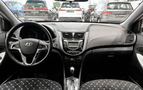 Hyundai Solaris II рестайлинг, 2011 год, 799 000 рублей, 17 фотография