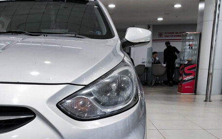 Hyundai Solaris II рестайлинг, 2011 год, 799 000 рублей, 21 фотография