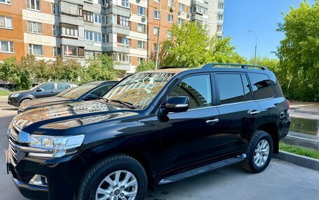 Toyota Land Cruiser 200, 2018 год, 6 500 000 рублей, 4 фотография