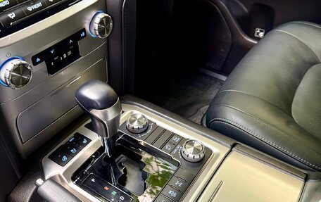 Toyota Land Cruiser 200, 2018 год, 6 500 000 рублей, 15 фотография