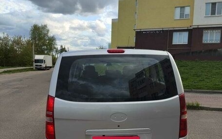 Hyundai H-1 II рестайлинг, 2008 год, 1 348 000 рублей, 5 фотография