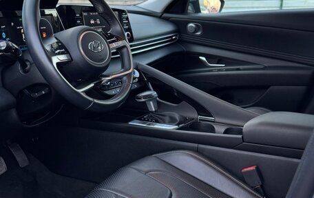 Hyundai Elantra, 2022 год, 2 300 000 рублей, 17 фотография