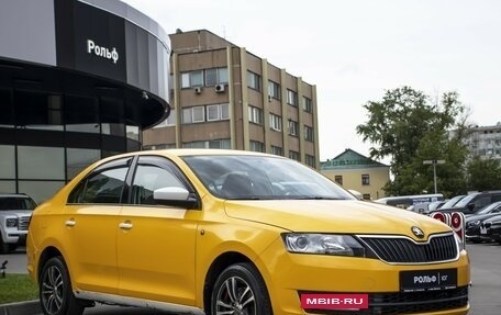Skoda Rapid I, 2015 год, 605 000 рублей, 3 фотография