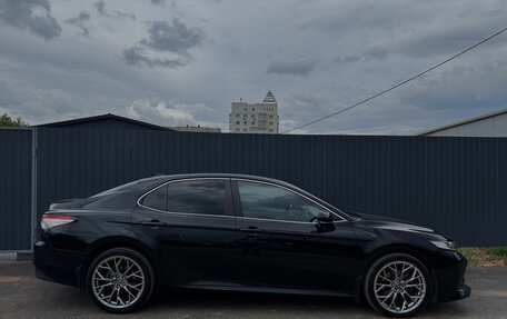 Toyota Camry, 2021 год, 2 940 000 рублей, 3 фотография